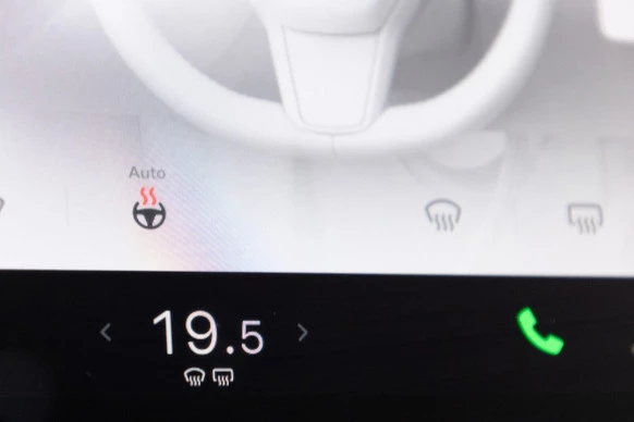 Tesla Model 3 - Afbeelding 20 van 30