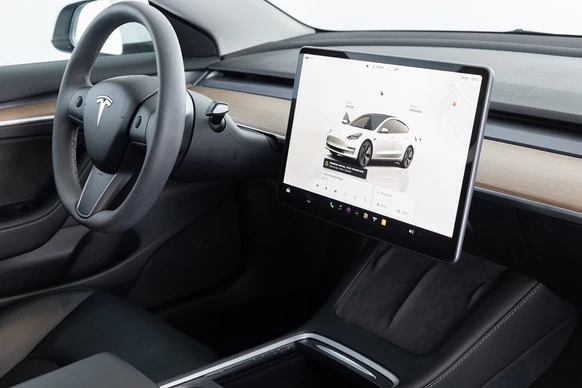 Tesla Model 3 - Afbeelding 3 van 30