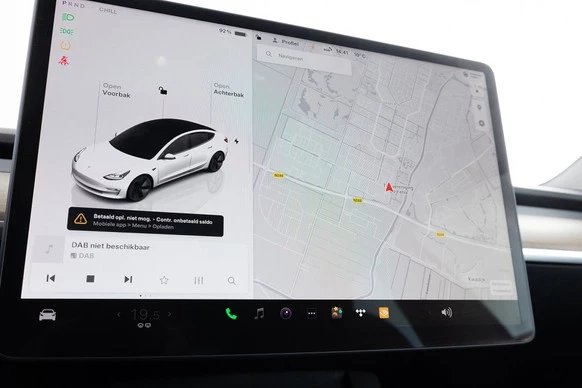 Tesla Model 3 - Afbeelding 15 van 30