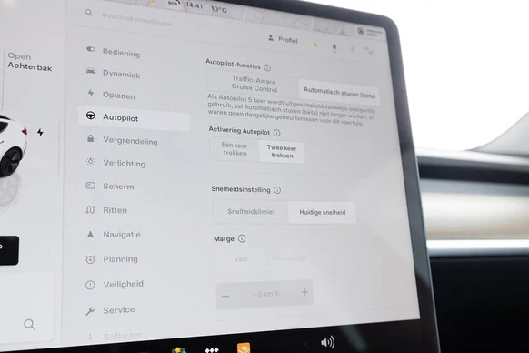 Tesla Model 3 - Afbeelding 16 van 30