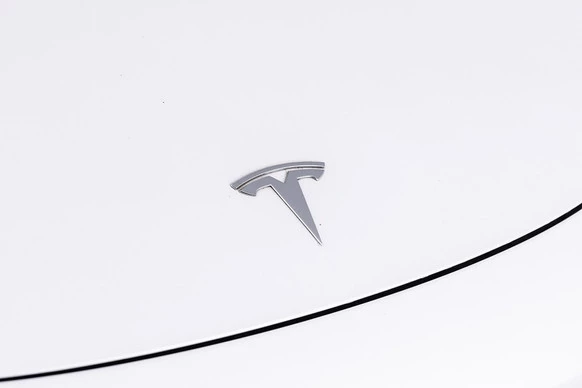 Tesla Model 3 - Afbeelding 29 van 30