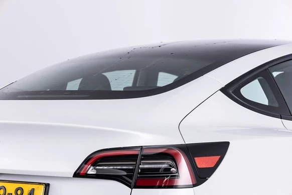 Tesla Model 3 - Afbeelding 24 van 30