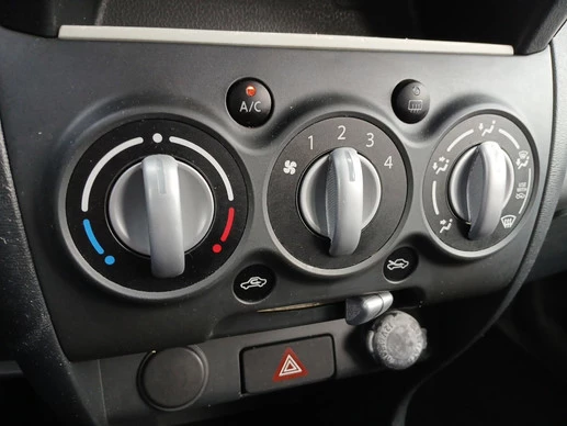 Suzuki Alto - Afbeelding 19 van 22