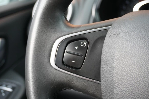 Renault Clio - Afbeelding 14 van 26