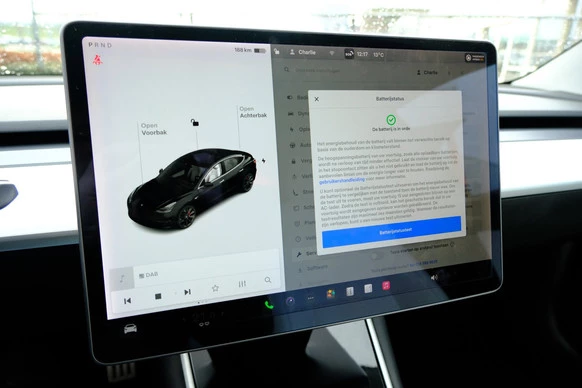 Tesla Model 3 - Afbeelding 19 van 30