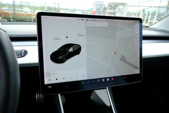 Tesla Model 3 - Afbeelding 25 van 30