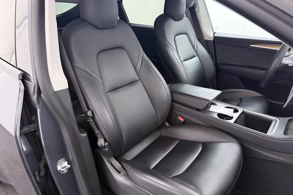 Tesla Model Y - Afbeelding 14 van 29
