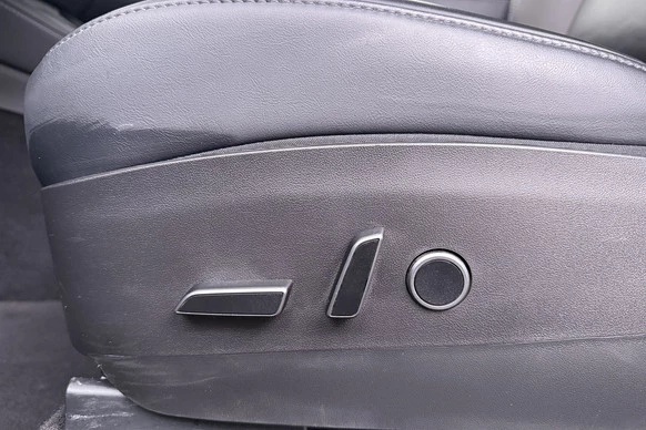 Tesla Model Y - Afbeelding 16 van 29