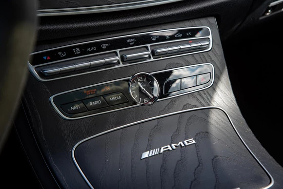 Mercedes-Benz E-Klasse - Afbeelding 18 van 30
