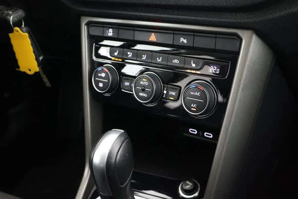 Volkswagen T-Roc - Afbeelding 29 van 30