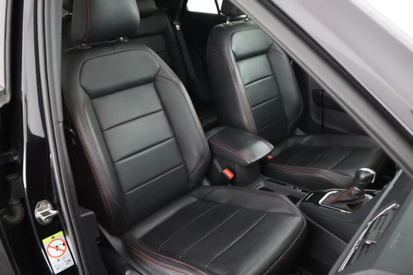 Volkswagen T-Roc - Afbeelding 2 van 30