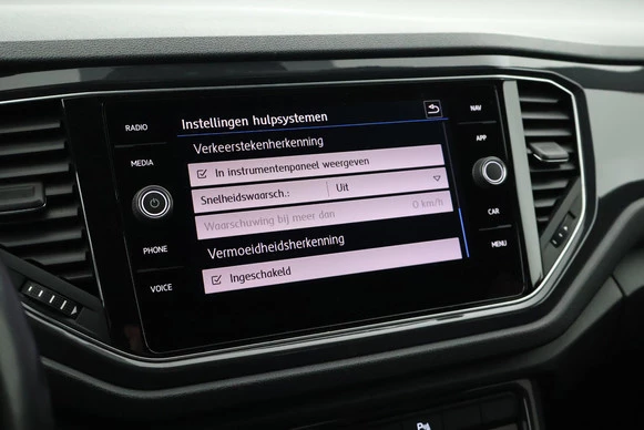 Volkswagen T-Roc - Afbeelding 25 van 30