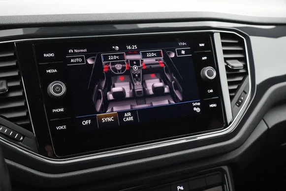 Volkswagen T-Roc - Afbeelding 28 van 30