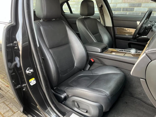 Jaguar XF - Afbeelding 11 van 30