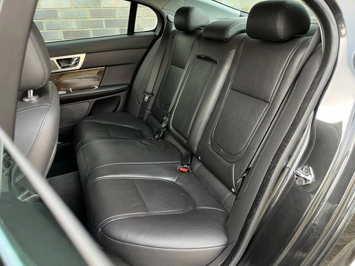 Jaguar XF - Afbeelding 12 van 30