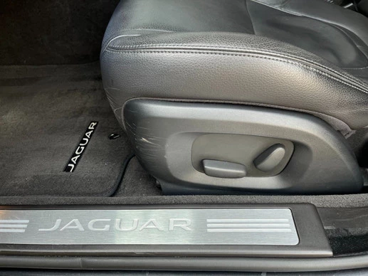 Jaguar XF - Afbeelding 15 van 30