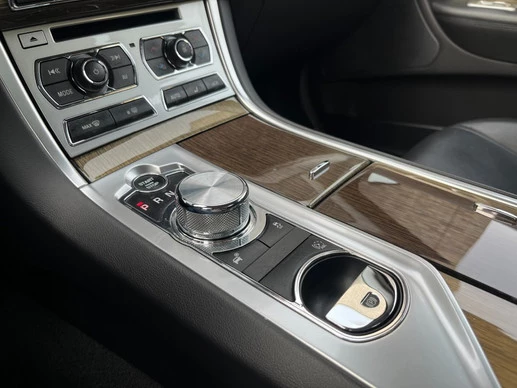 Jaguar XF - Afbeelding 24 van 30