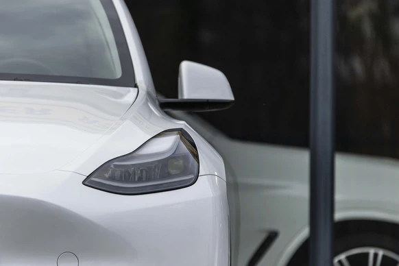 Tesla Model Y - Afbeelding 4 van 30