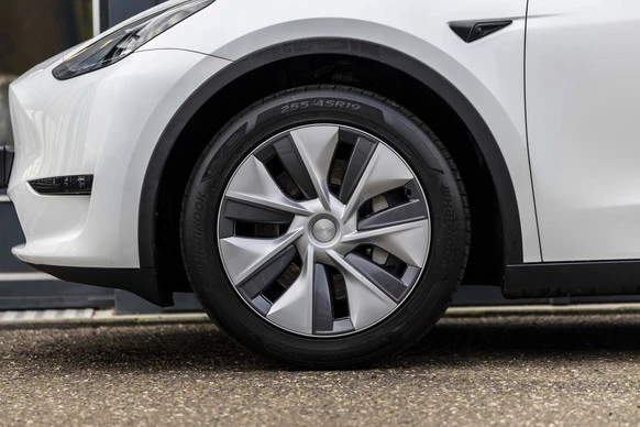 Tesla Model Y - Afbeelding 9 van 30