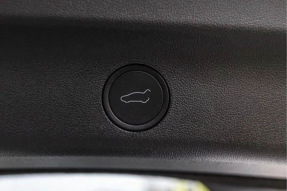 Tesla Model Y - Afbeelding 14 van 30