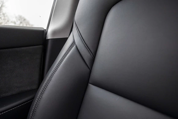 Tesla Model Y - Afbeelding 26 van 30