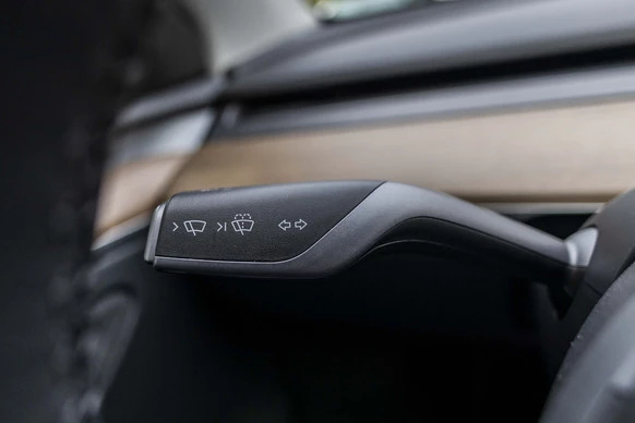 Tesla Model Y - Afbeelding 28 van 30