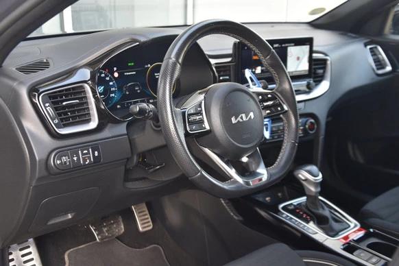 Kia Ceed - Afbeelding 14 van 27