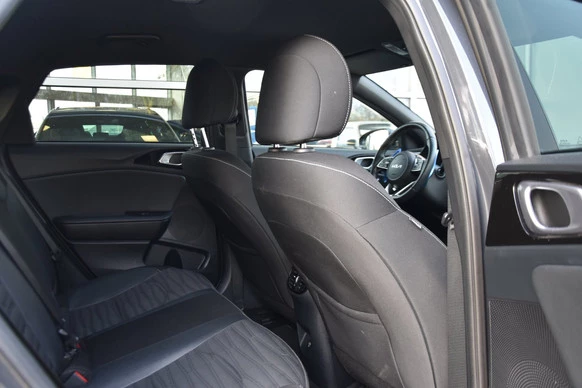 Kia Ceed - Afbeelding 22 van 27