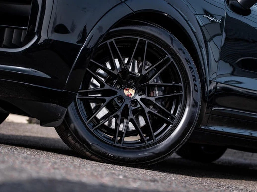 Porsche Cayenne - Afbeelding 19 van 30