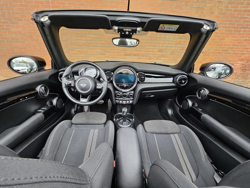 MINI Cooper S Cabrio - Afbeelding 7 van 30
