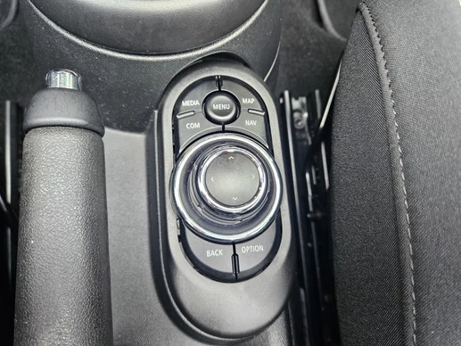 MINI Cooper S Cabrio - Afbeelding 24 van 30