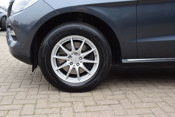 Mercedes-Benz M-Klasse - Afbeelding 13 van 14