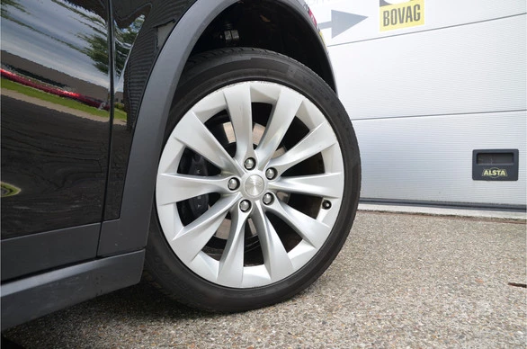 Tesla Model X - Afbeelding 3 van 30