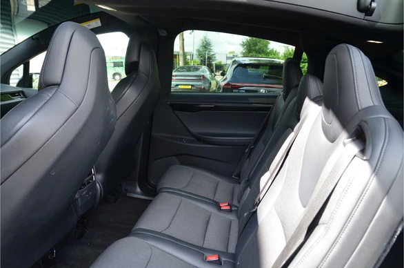 Tesla Model X - Afbeelding 14 van 30