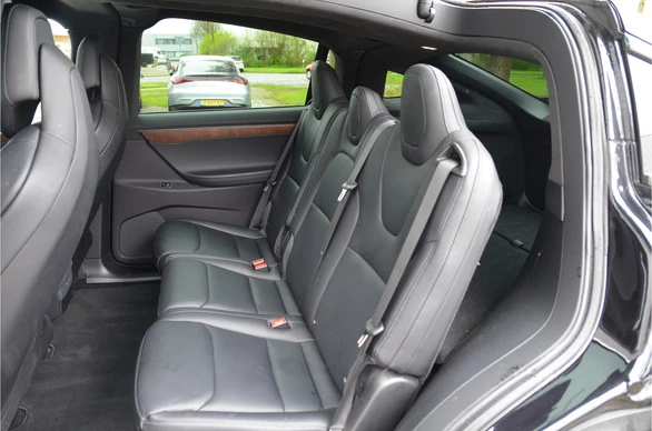 Tesla Model X - Afbeelding 15 van 30