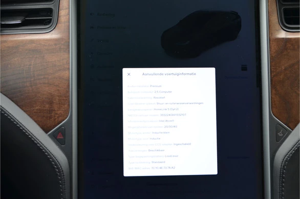 Tesla Model X - Afbeelding 25 van 30