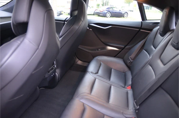 Tesla Model S - Afbeelding 12 van 30