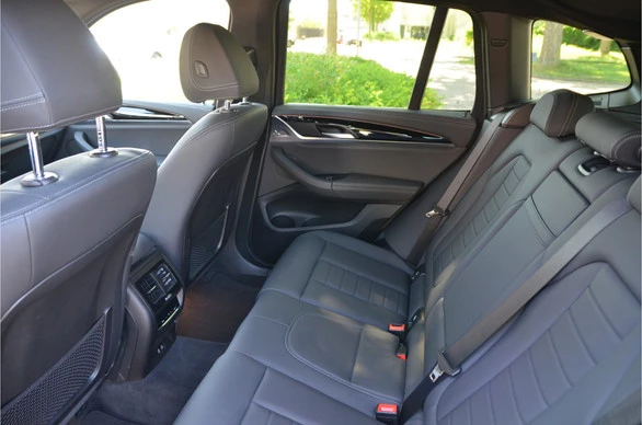 BMW iX3 - Afbeelding 13 van 30