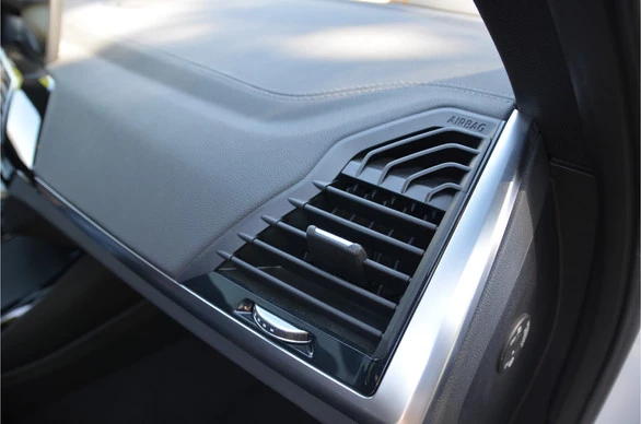 BMW iX3 - Afbeelding 28 van 30