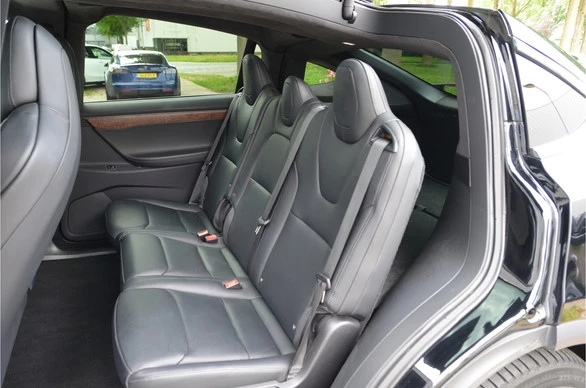 Tesla Model X - Afbeelding 14 van 30