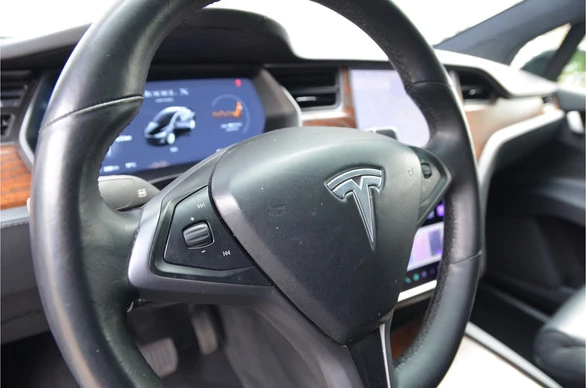 Tesla Model X - Afbeelding 16 van 30