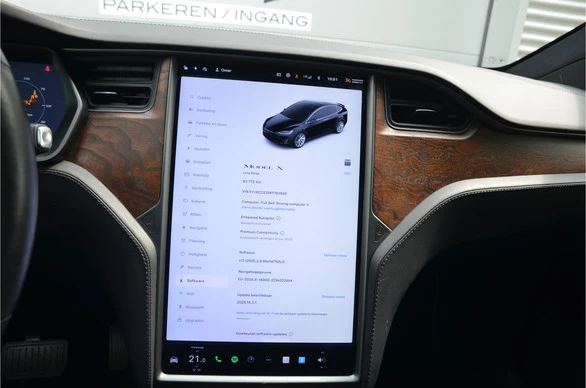 Tesla Model X - Afbeelding 23 van 30