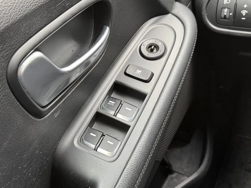 Kia Carens - Afbeelding 8 van 30