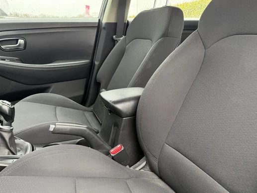 Kia Carens - Afbeelding 24 van 30