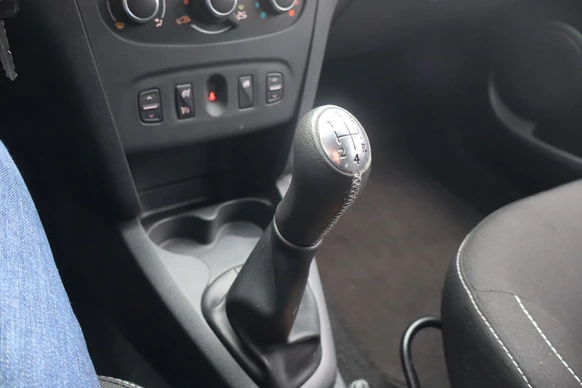 Dacia Logan - Afbeelding 20 van 30