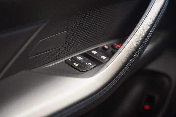 BMW i4 - Afbeelding 21 van 30