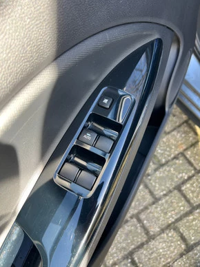 Mitsubishi Space Star - Afbeelding 11 van 16