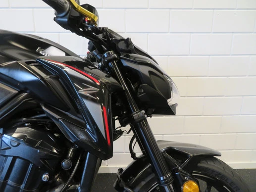 Kawasaki Z900 - Afbeelding 6 van 15