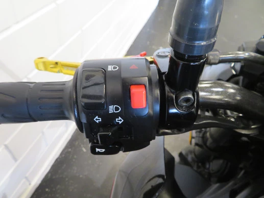 Kawasaki Z900 - Afbeelding 13 van 15