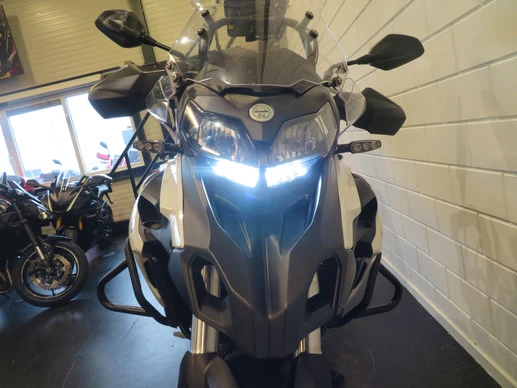 Benelli TRK - Afbeelding 4 van 13